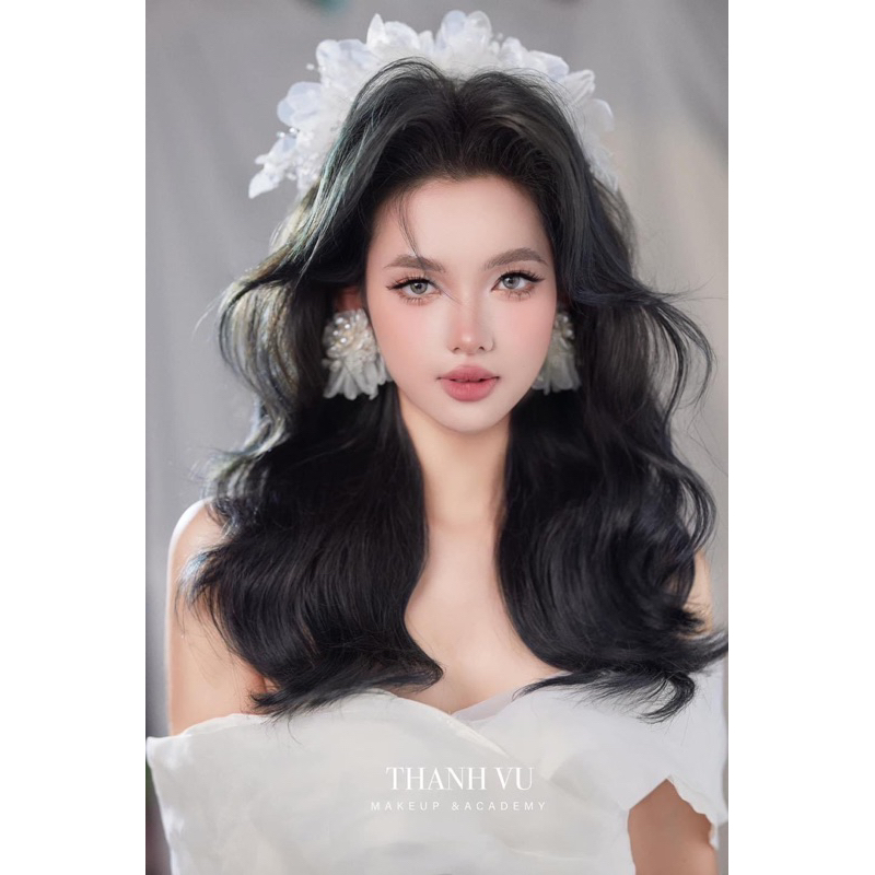 hoa cài đá lấp lánh