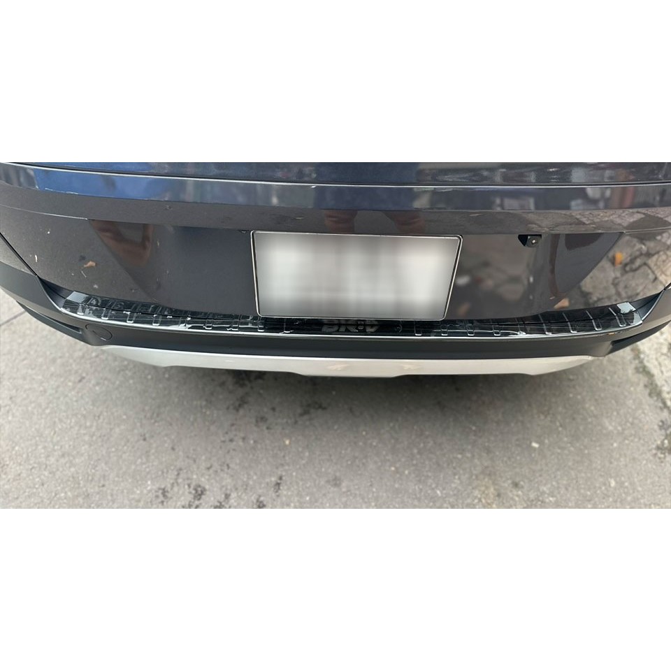 Ốp chống trầy cốp xe Honda BRV 2023, Mẫu hợp kim Titan,Chống xước, chống trượt hiệu quả