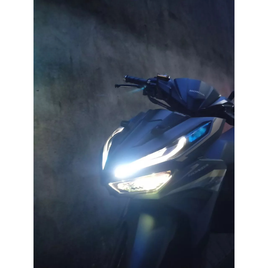 Demi [V1] dán đèn xe Vario đời 2018 đến 2023. Decal cao cấp chống nước, không bay màu