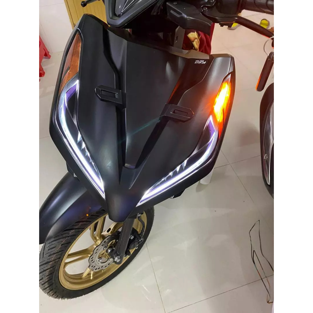 Demi [V3] dán đèn xe Vario đời 2018 đến 2023. Decal cao cấp chống nước, không bay màu