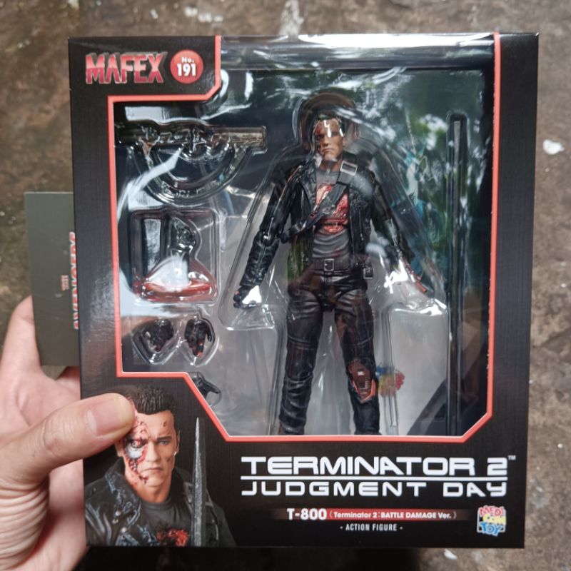 Mô hình Mafex No.191 Terminator 2 Judgment Day T-800 Battle Damage