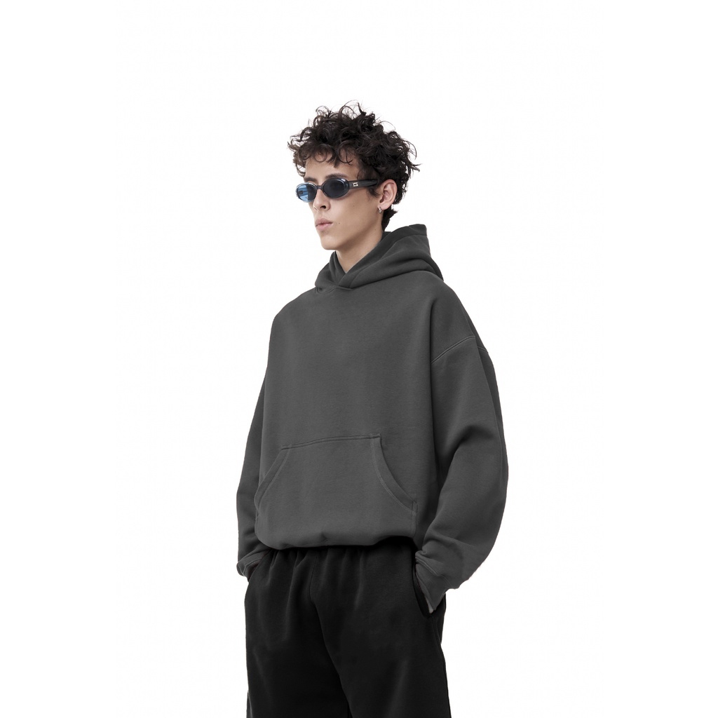 Mẫu mặc hoodie boxy 