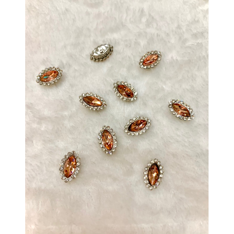 20 viên đá thoi viền xoàn kích thước 10x15mm trang trí áo dài làm đồ thủ công