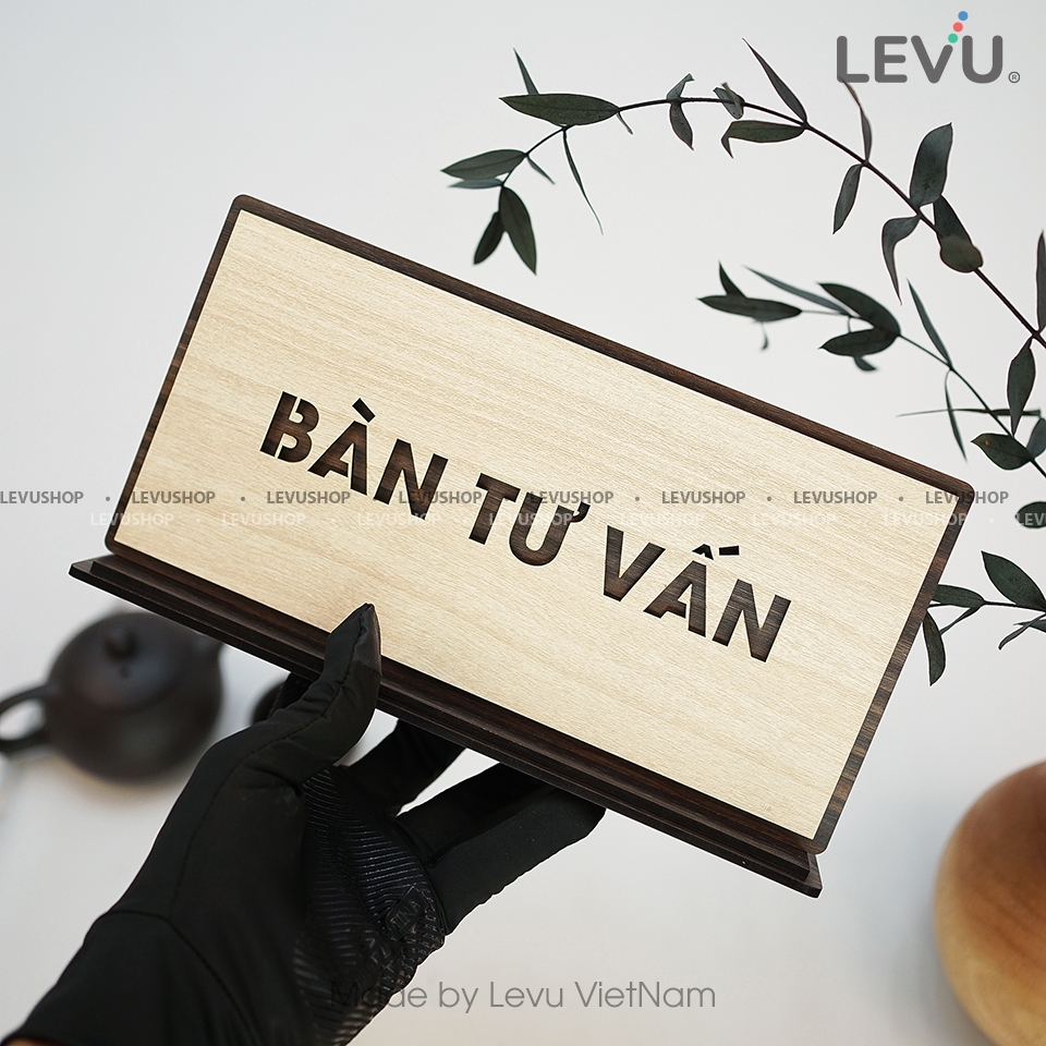Bảng tên để bàn “bàn tư vấn” bằng gỗ trang trí LEVU-BG48