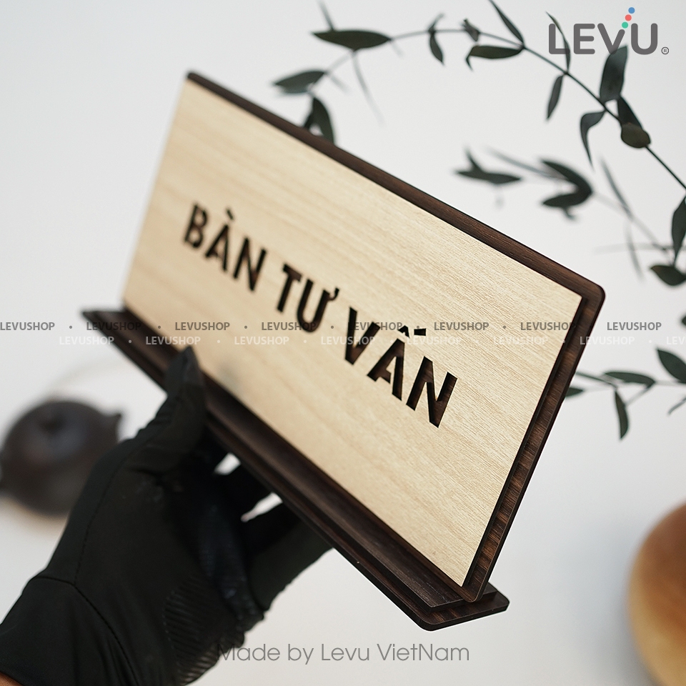 Bảng tên để bàn “bàn tư vấn” bằng gỗ trang trí LEVU-BG48