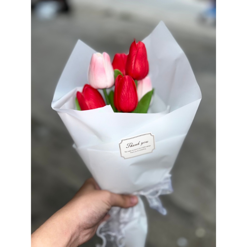 Bó 6 Bông tulip hoa sáp thơm tuylip nhiều màu có túi và có đèn cao cấp lưu hương lâu bền phù hợp làm quà tặng và decor