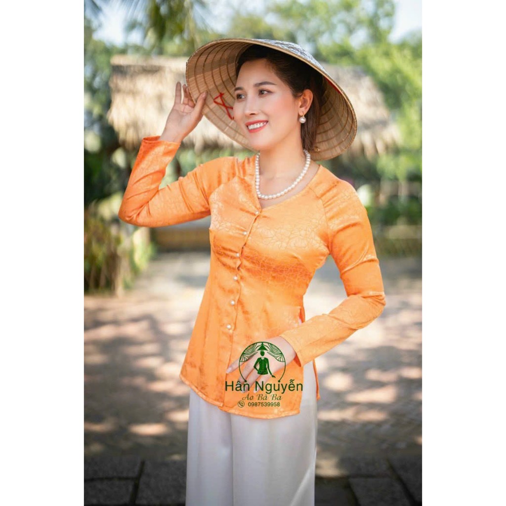 Hân Nguyễn Áo Bà Ba - B.A42 ( Áo Lẻ ) Gấm Vân Đá Cài Nút Cổ Tim