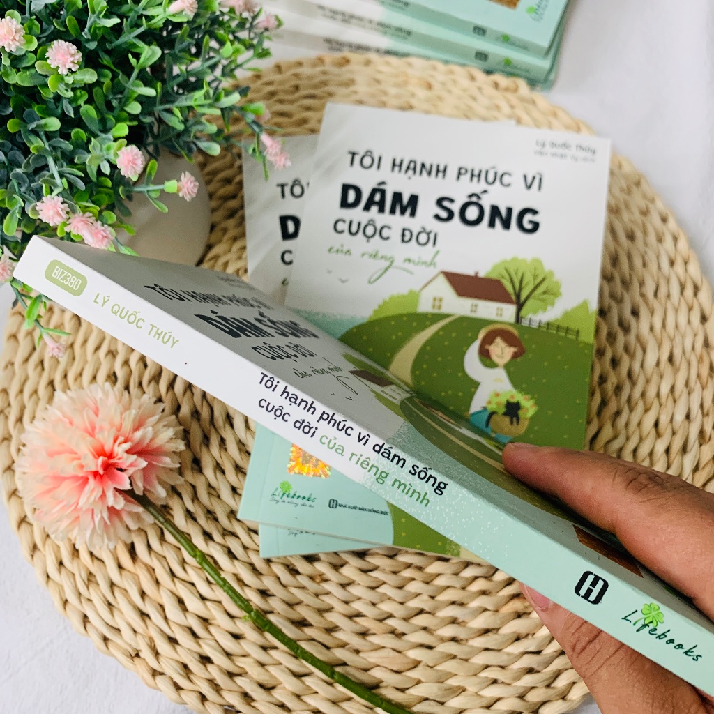Sách Tôi Hạnh Phúc Vì Dám Sống Cuộc Đời Của Riêng Mình - Bizbooks