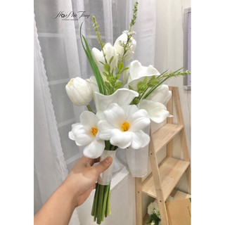 hoa cưới cầm tay cô dâu tulip nở loại cao cấp CEVERIA