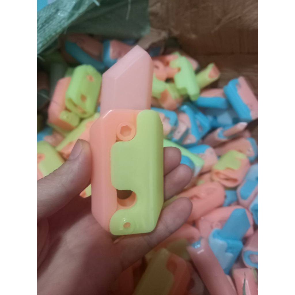 Dao  Đồ Chơi Meme Cà Rốt Trọng Lực 3D Đồ Chơi Kéo Dài Hình Cà Rốt