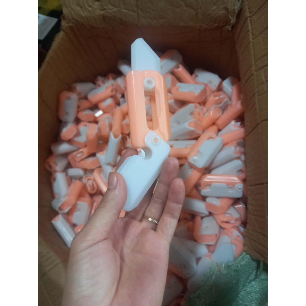 Dao  Đồ Chơi Meme Cà Rốt Trọng Lực 3D Đồ Chơi Kéo Dài Hình Cà Rốt