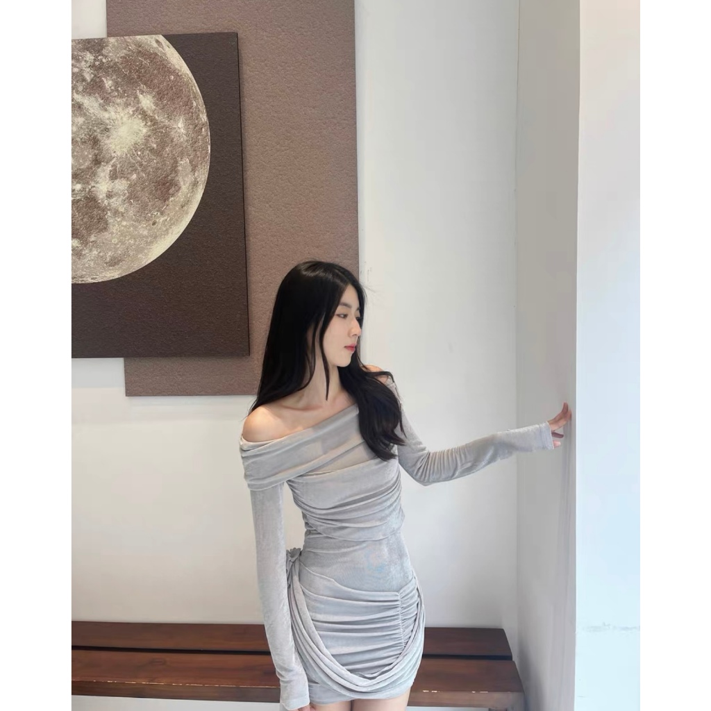 Váy dáng ngắn ôm body nhún eo - Váy dài tay trễ vai phối hoa tua rua