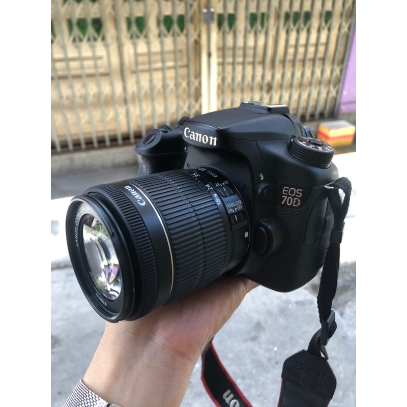 ▽ Canon 通せる EOS70D(W)レンズセット18-55mm 1:3.5-5.6 