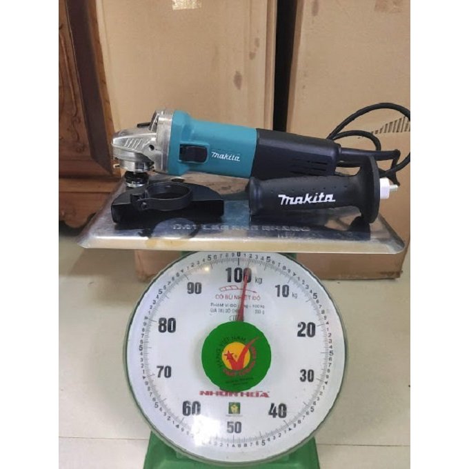 Máy mài góc Makita 9558 HP, kiêm máy đánh bóng, có thay đổi 6 cấp tốc ...