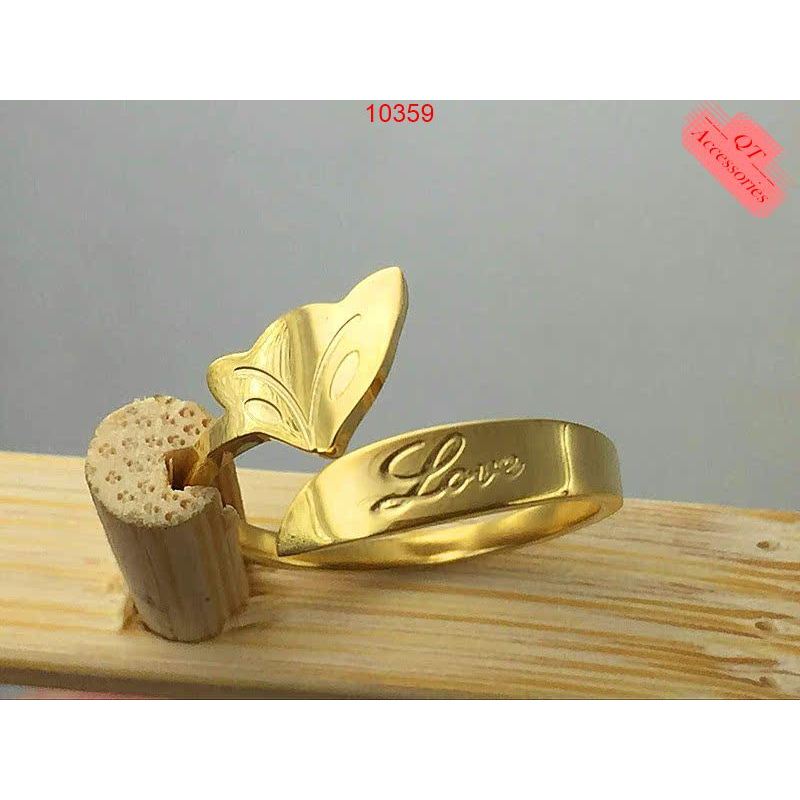 Gold-Plated Feng Shui Ring by Quang Tú Accessories