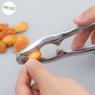 kẹp càng cua, ghẹ và tách các loại vỏ, hạt cứng