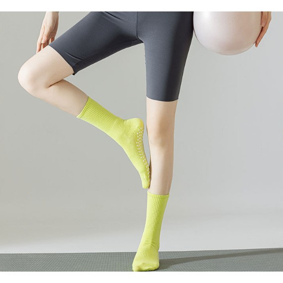 Vớ Tất YOGA chống trượt cao cổ 6 màu phong cách trẻ trung, năng động.