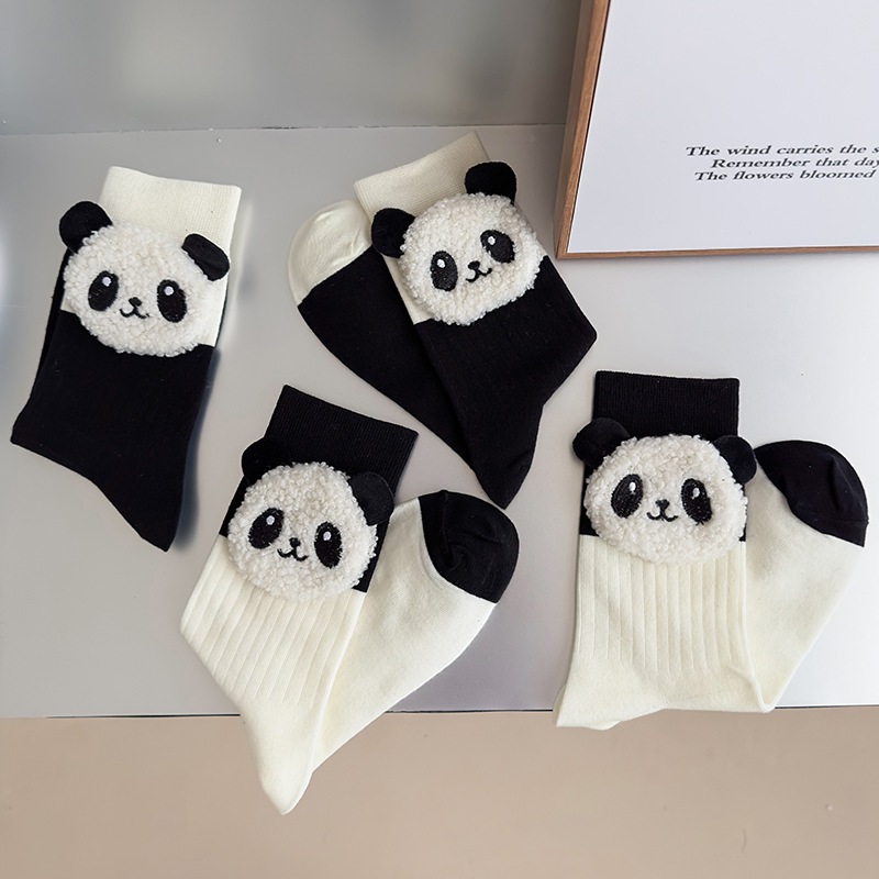 Vớ Tất nữ thêu nổi hình Gấu cao cổ siêu dễ thương và xinh xắn