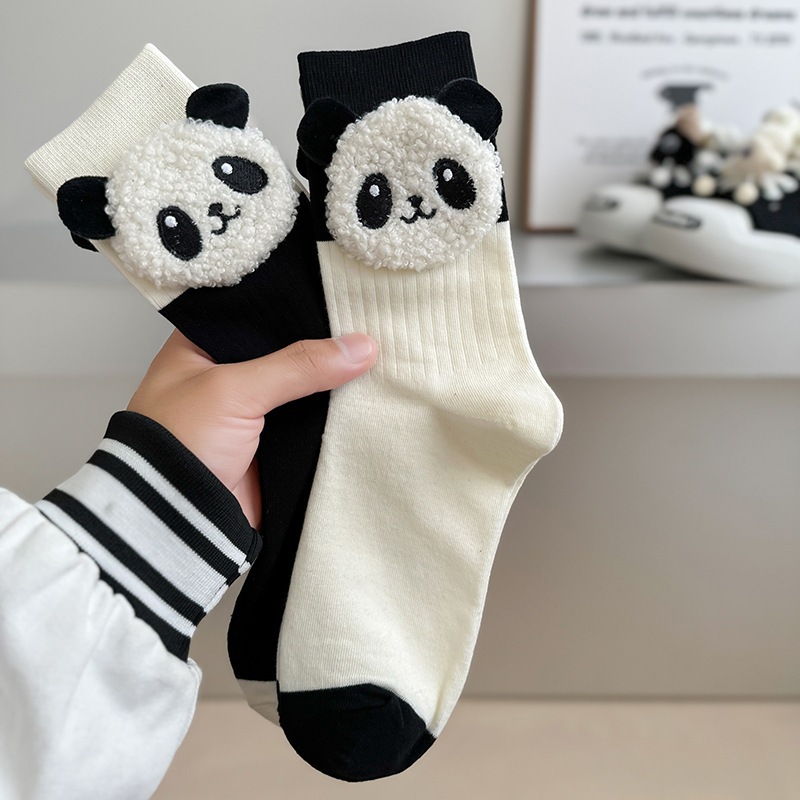 Vớ Tất nữ thêu nổi hình Gấu cao cổ siêu dễ thương và xinh xắn