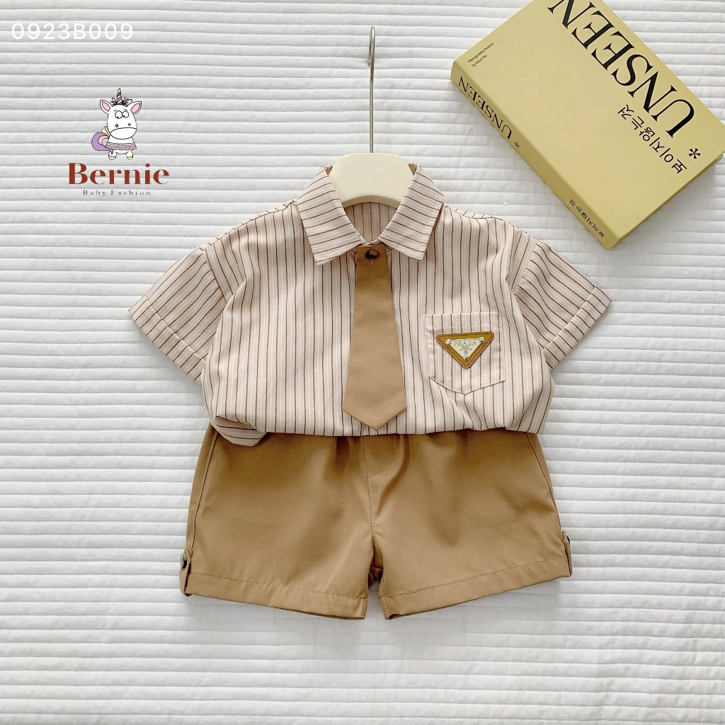 Bộ sơ mi kẻ nâu đính tag kèm cavat cá tính cho bé trai, set sơ mi cộc tay bé trai phong cách Hàn Quốc Bernie