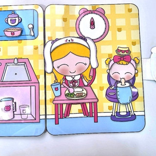 Nana tập chăm em bé khi mẹ vắng nhà - Sổ búp bê giấy