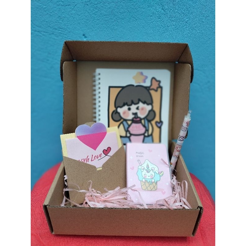 Set quà tặng sinh nhật, bút sổ cu te cực dễ thương