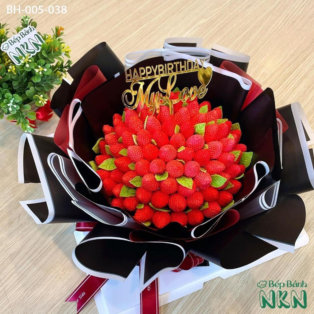 Vỉ 4 quả dâu tây