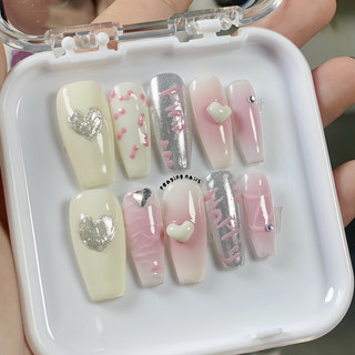 Nailbox nhẹ nhàng dễ thương form thang được đổi form