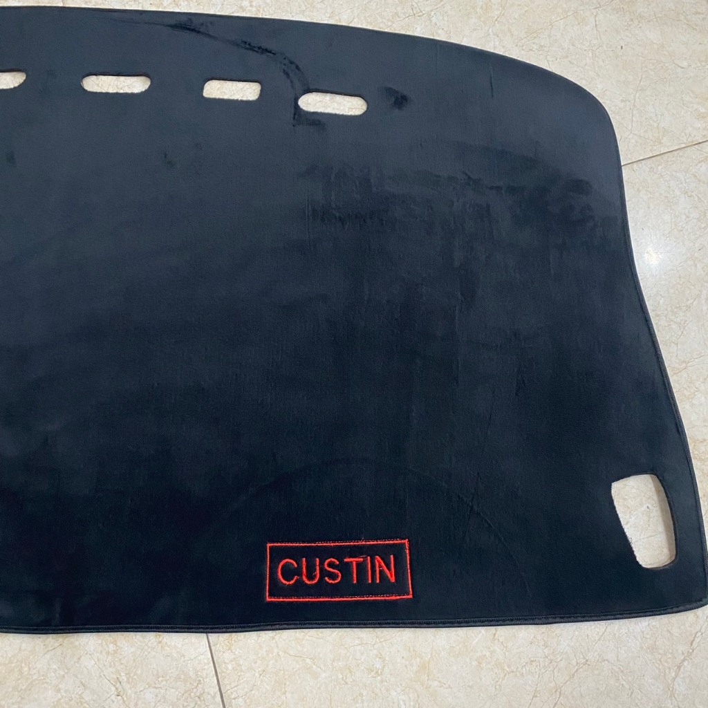 Thảm taplo xe Hyundai Custin 2023, 2024, 2025 nhung lông cừu cao cấp , Hàng 3 lớp có đế có chống trượt, che nắng tốt