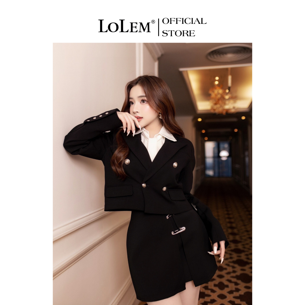 Áo blazer nữ dáng ngắn LOLEM AKNB022 điểm nhấn 4 nút đồng chất vải tuytsi dày dặn