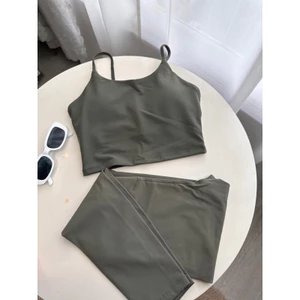 Set tập Gym, Yoga 2 dây màu xanh rêu chất liệu co dãn & siêu thấm hút