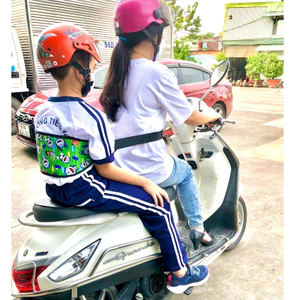 Đai Lớn đi xe máy an toàn cho bé (từ 1 đến 15 tuổi),thoáng khí, chắc chắn