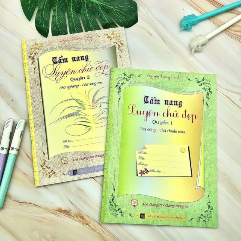 Sét 2 Quyển Vở Cẩm Nang Luyện Chữ Đẹp Quyển 1 - Đứng Chuẩn