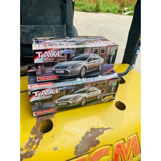 Mào TAXI hút nam châm có đèn LED gắn nóc ô tô, kích thước 28cm và 35cm, dùng điện 12v