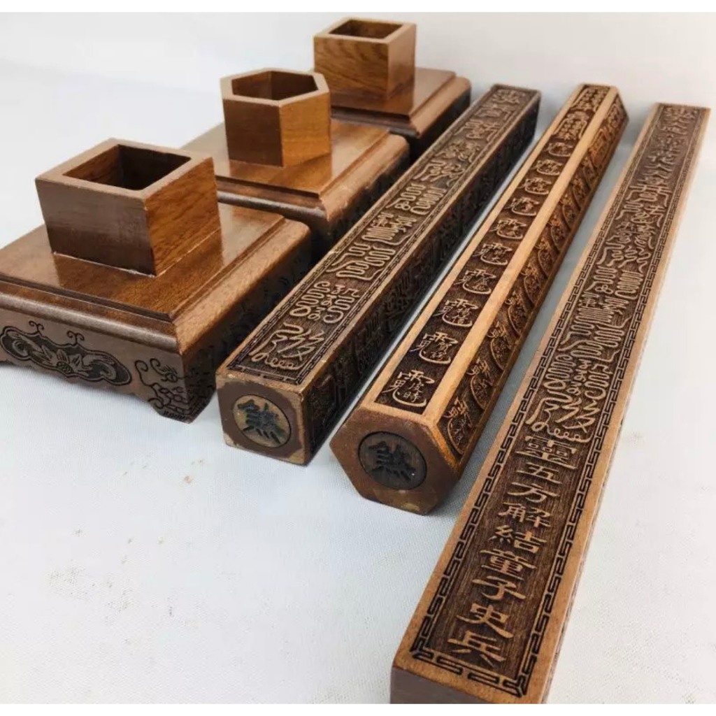 Bộ Tam Kiện Thần Xích Gỗ Đào