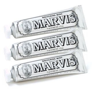 Kem đánh răng Marvis Whitening Mint 85ml