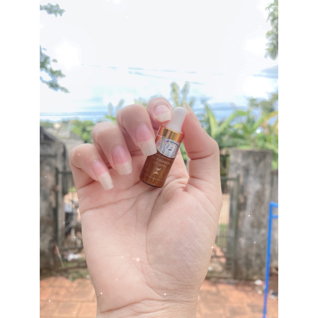 Combo 1 serum và 1 dưỡng móng đánh bay nấm móng, hư khóe, bọng móng và giúp móng nhanh dài cứng cáp (hũ 8gr, lọ 4ml)