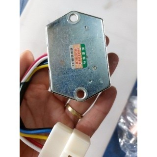 Tiết chế máy phát HUTIAN 2 dây,5 dây điện 12v và 24v.