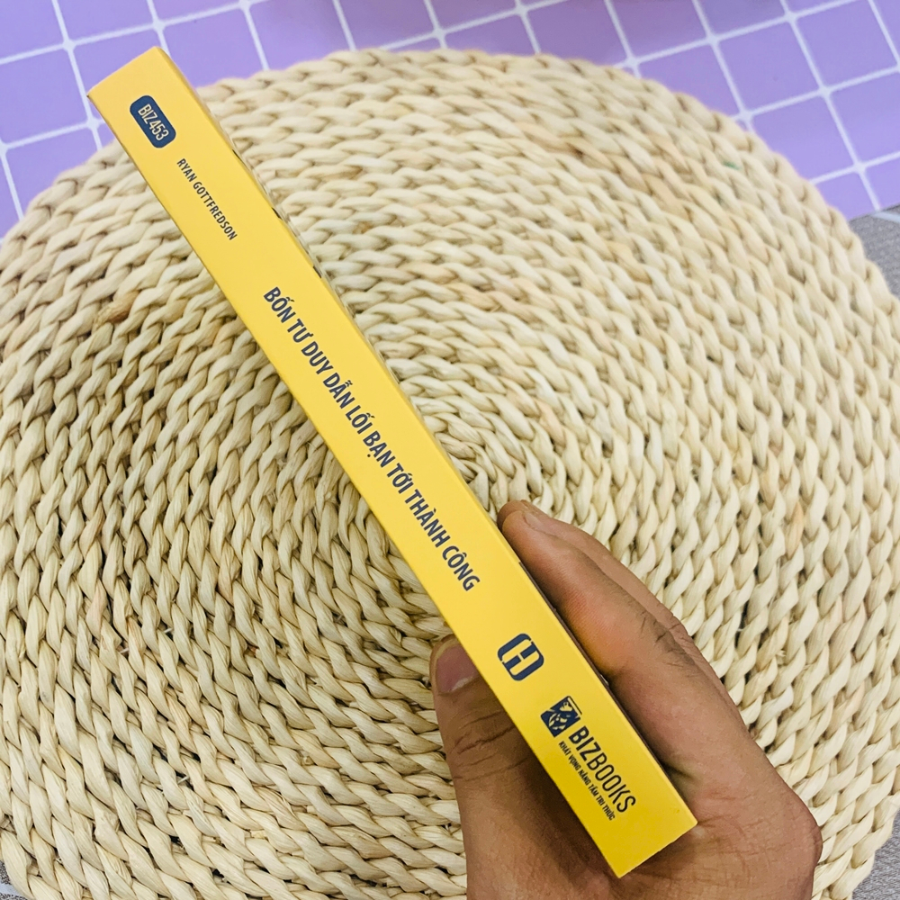 Sách Bốn Tư Duy Dẫn Lối Bạn Tới Thành Công - Bizbooks