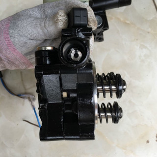 Đầu bơm máy rửa xe gia đình, đầu bơm áp lực 4 ốc thông dụng