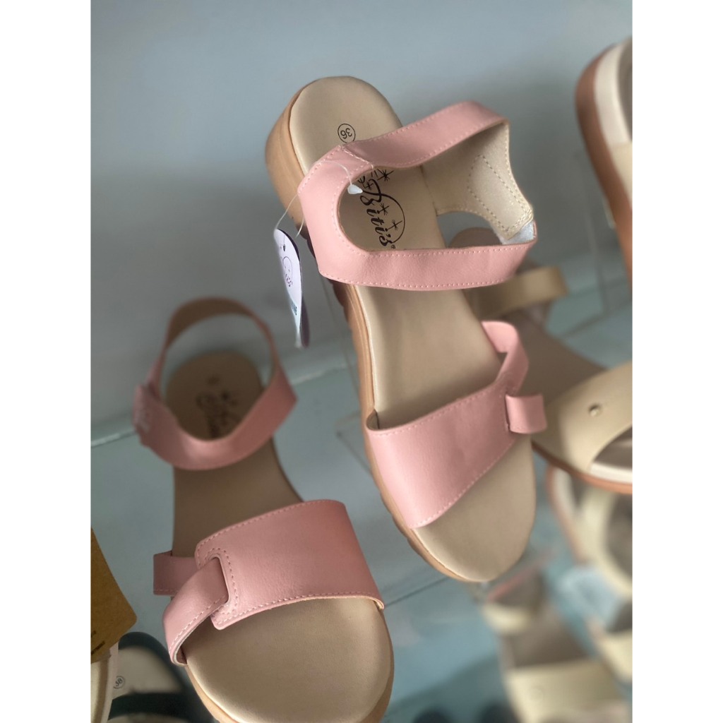 sandal nữ DTW011388 DEN- HỒNG