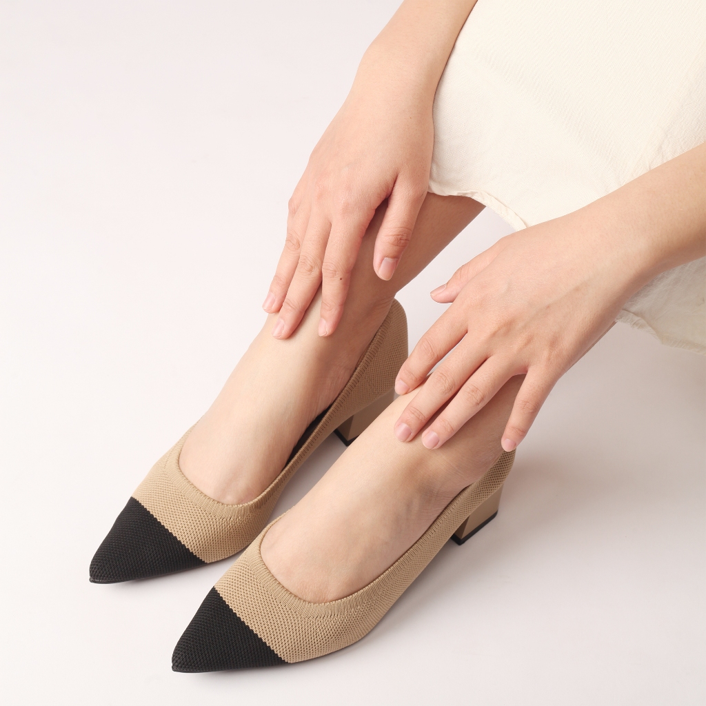 CORII - Giày Bít Cao Gót Mũi Nhọn The Glamour Special Thời Trang và Thoải Mái Nhất - CR04GMS Kem & Đen