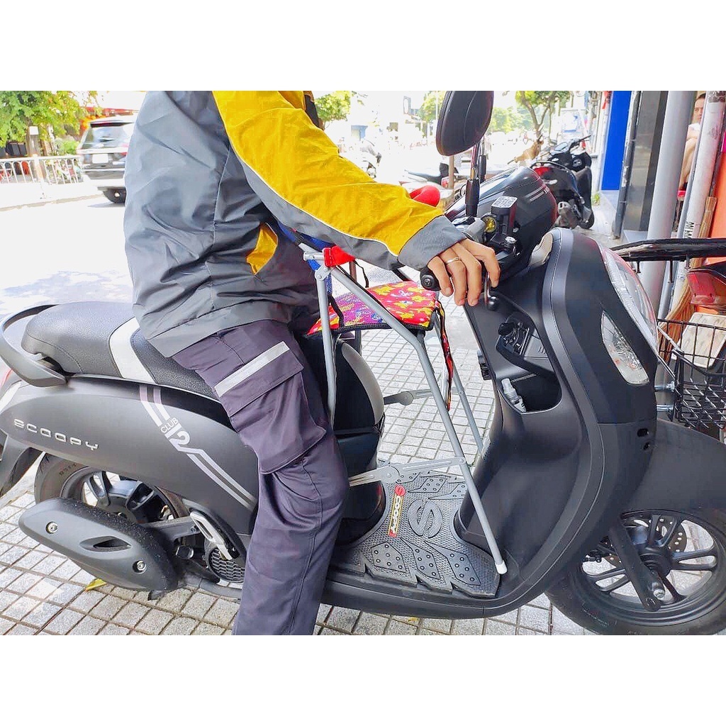 (Freeship) Ghế ngồi xe SCOOPY cho bé ,ghế ga xếp sắt sơn tĩnh điện gấp gọn , ghế đi xe máy Scoopy, ghế xe máy tay ga
