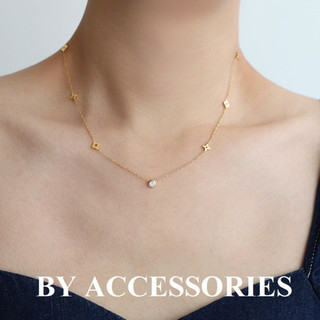 Dây chuyền nữ titan chuỗi hoa nhỏ mạ vàng 18K phối đá tròn màu trắng nhỏ xinh không gỉ WN2392 BY ACCESSORIES