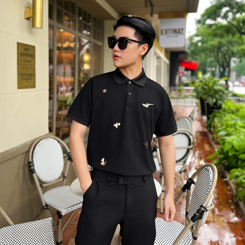 Áo POLO PATTERN CHIM LẠC TRỐNG ĐỒNG IN NHŨ VÀNG unisex có cổ Basic vải ...