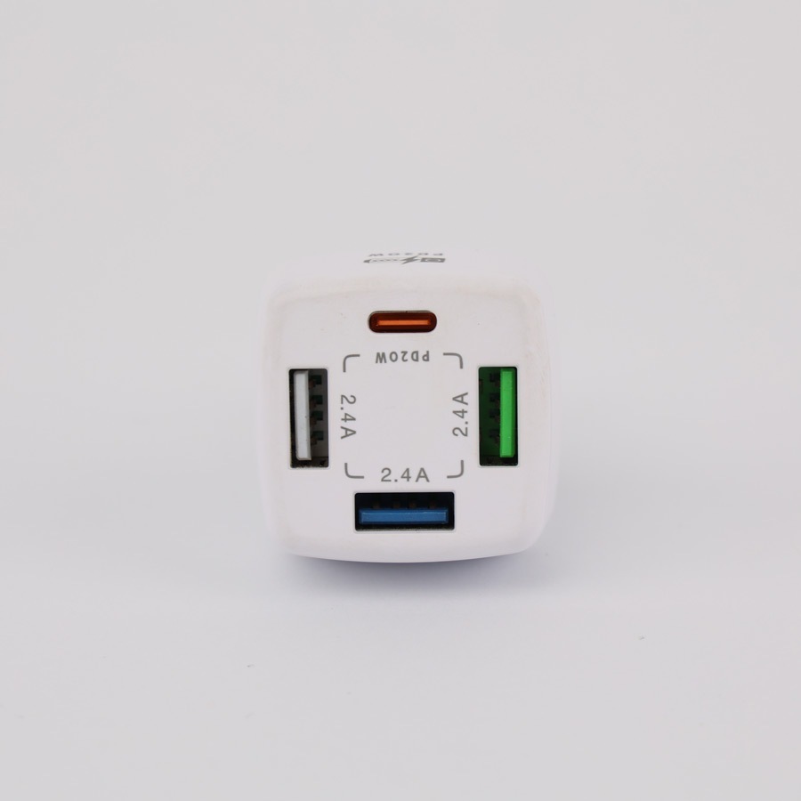 Tẩu Sạc 3 Cổng USB 2.4A 10W Và 1 Cổng Type C PD20W CIND