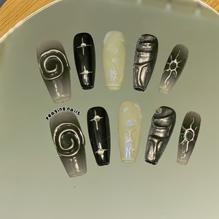 Nailbox cá tính y2k form thang được đổi form