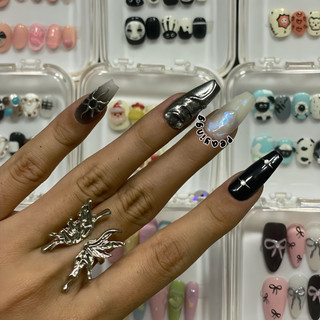 Nailbox cá tính y2k form thang được đổi form
