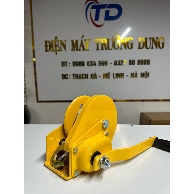 Tời quay tay nhập khẩu tự hãm tải 1200 lbs( 540kg ) ròng rọc 300kg và ...