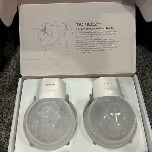 Máy hút sữa Momcozy S12 Pro , M5 , V2 không dây mới 100% chính hãng Bảo hành 12th